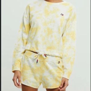 Tommy Hilfiger Dolphin Tie-Dyed Matching Set